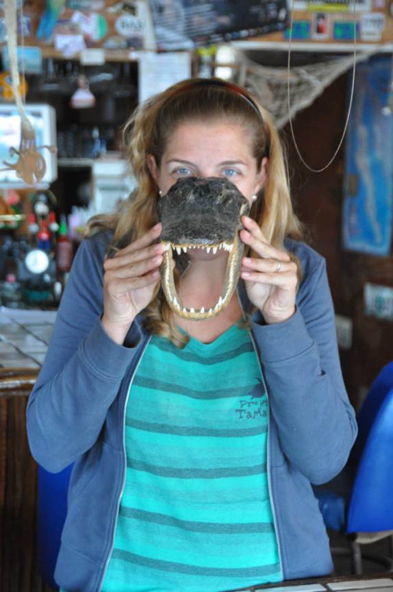 Uma linda 'jacaroa de olhos azuis', em restaurante de praia próxima à Mulegé, na Baja California - México